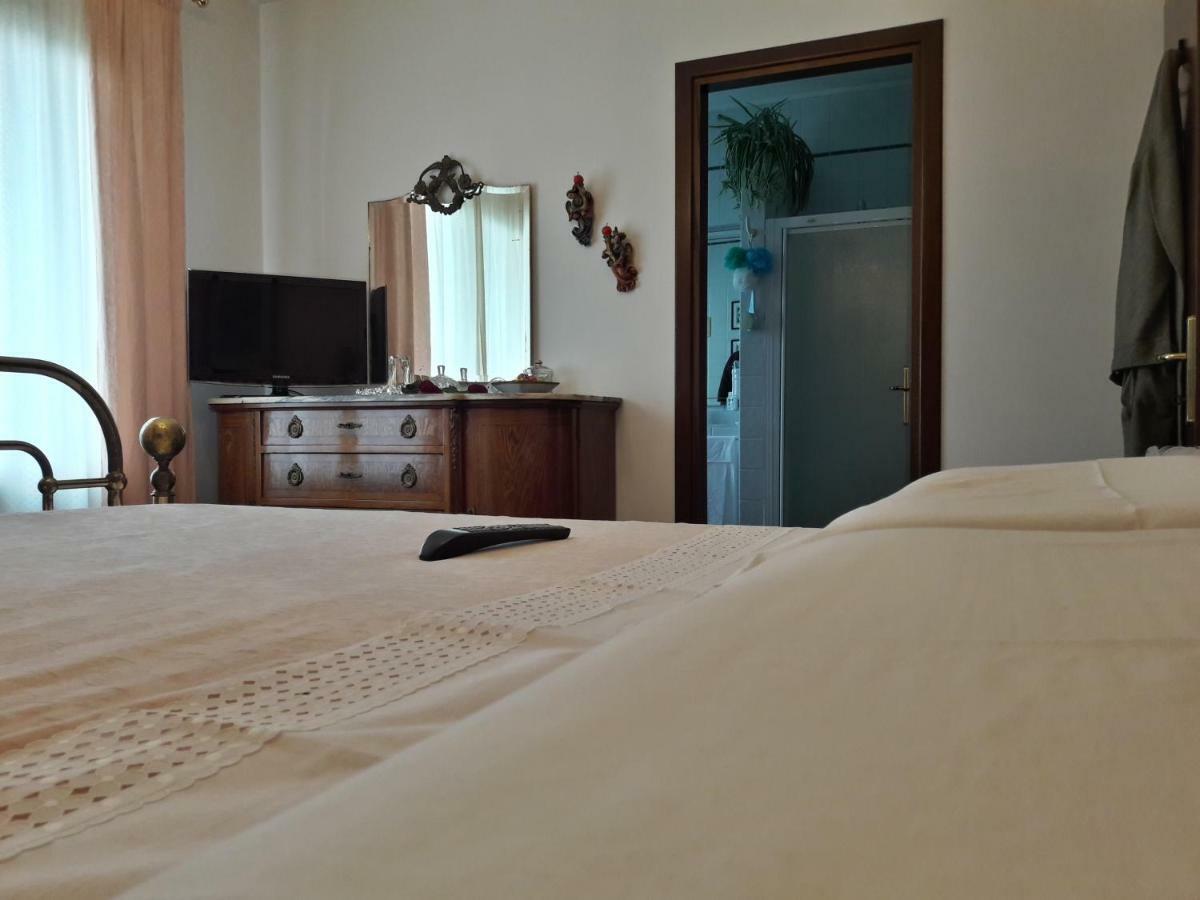 Da zio sasà Bed and Breakfast Mirano Eksteriør billede